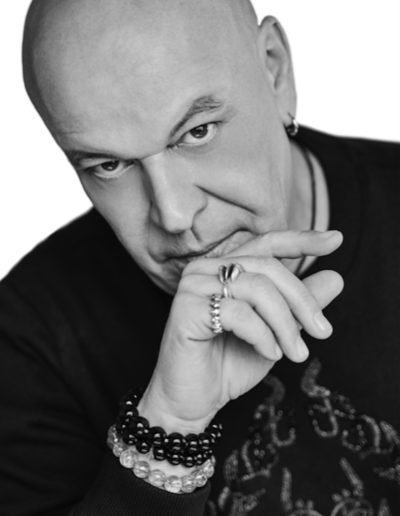 Nicolas Degennes und der Rote Lippenstift