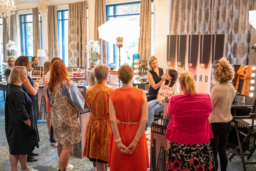League of Leading Ladies Conference 2022 - Presenting Sponsor - Estée Lauder