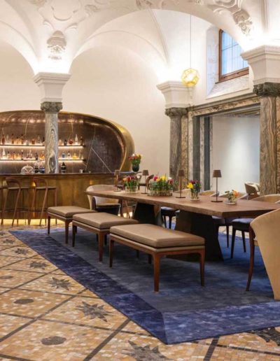 Eine Boutique – eine Bar – eine Eventlocation