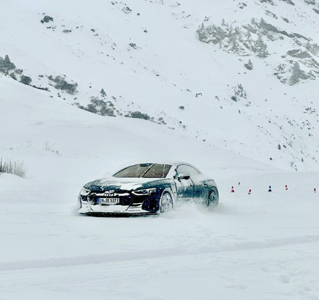 Ladies Drive Magazine - Winter Driving Experience mit Audi