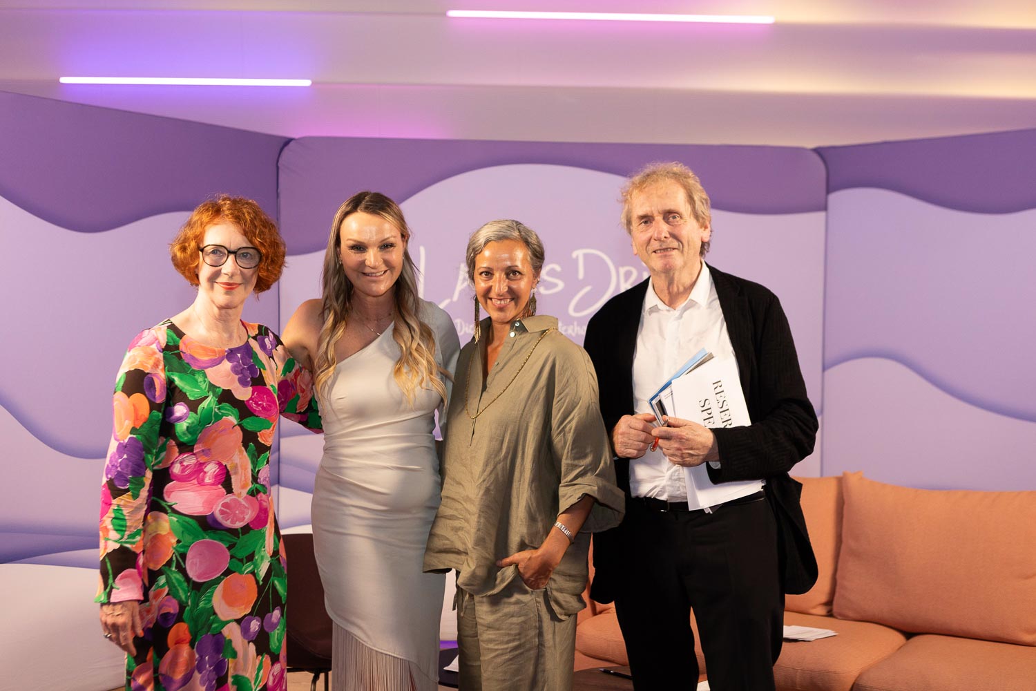 Retrospektive Ladies Drive – Bargespräch Vol. 77. Prof. Ulrike Guérot, Ines Imdahl, Sandra-Stella Triebl, Prof. Michael Braungart