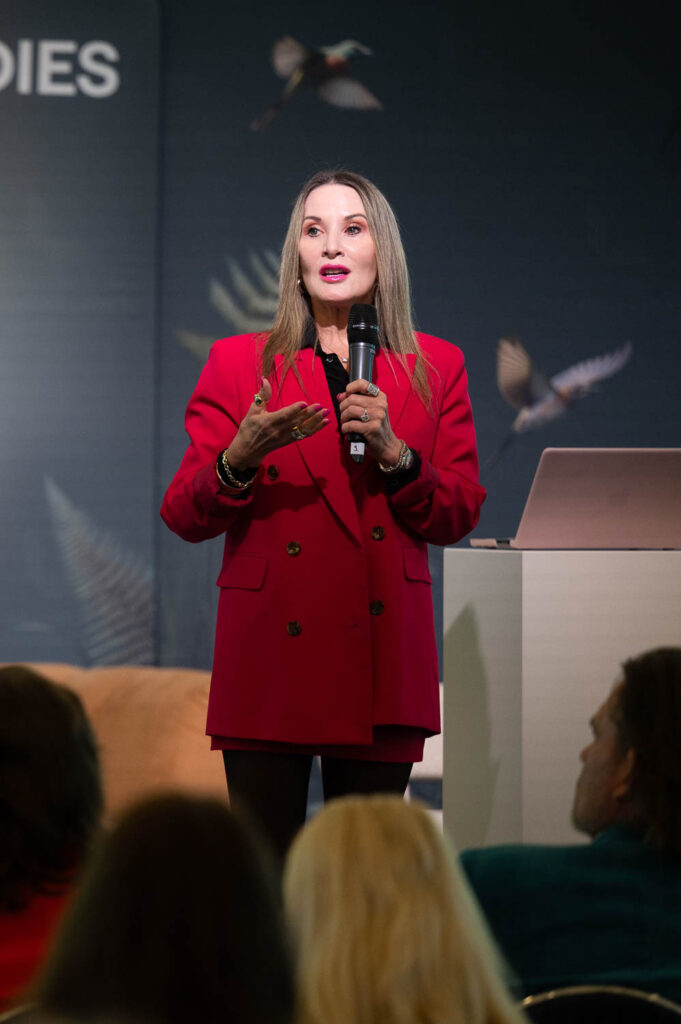League of Leading Ladies Conference 2025. Dr. Caroline Leaf