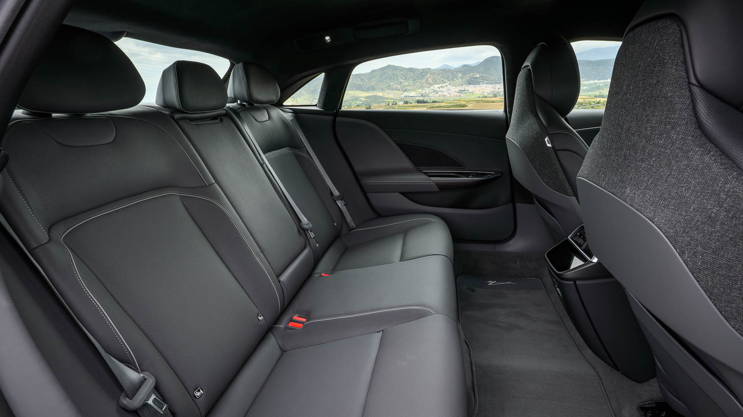 Ladies Drive. Lucid Air Touring