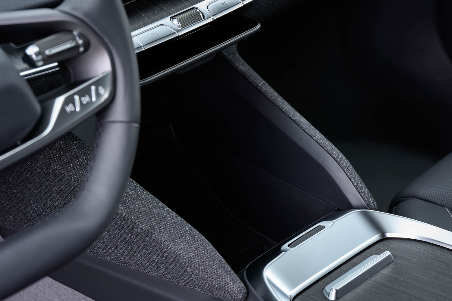 Ladies Drive. Lucid Air Touring
