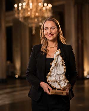 World Feature - Ladies Drive Awards