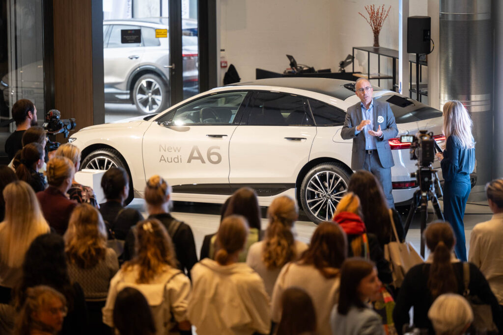 Female Innovation Forum 2025.  Dr. Moni Islam