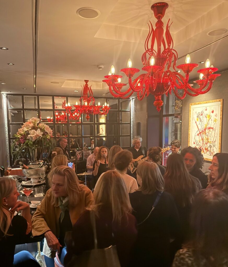 Jazz-Rhythmen und Gin-Aromen. Moira Egger