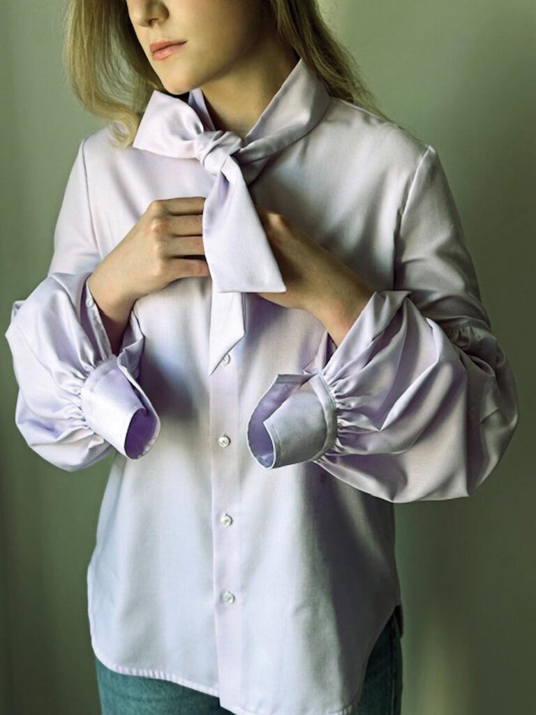 Fashion in Ladies Drive No. 72. Atelier Emeraude