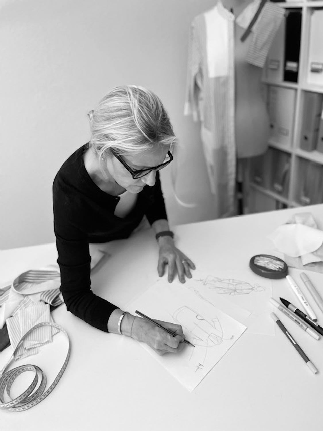 Fashion in Ladies Drive No. 72. Atelier Emeraude