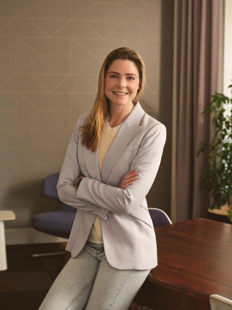 Ladies Drive No. 73. Jennifer McCloskey: From Sustainability to Resilience