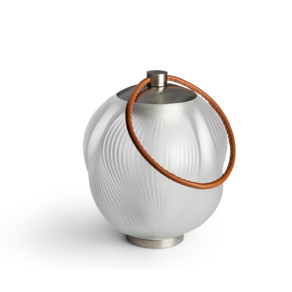 LadiesDrive.World. Lalique: Wenn Licht und Luft zu Glas werden. Alizé