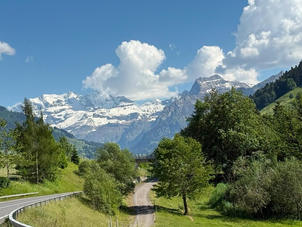 LadiesDrive.World. Wochenende in Gstaad mit dem Alfa Romeo Junior