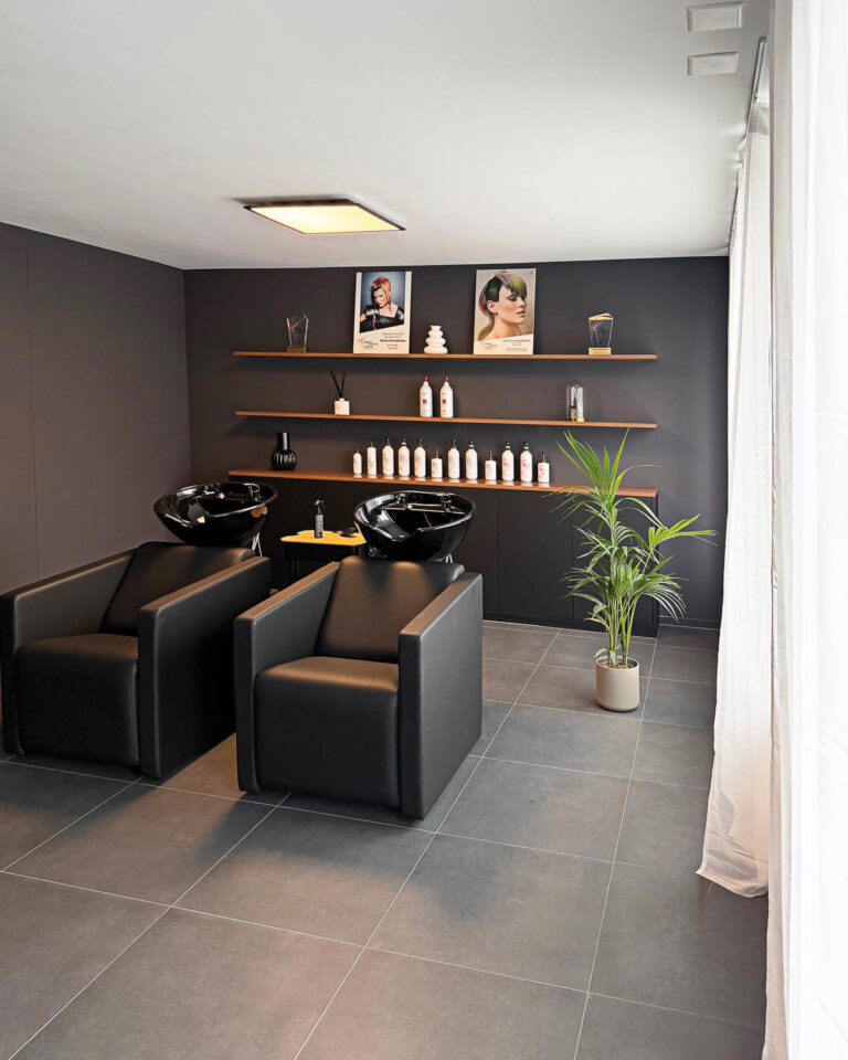 Ladies Drive No. 74. Women Support Women. Ladies Drive No. 74. Women Support Women. Maison 1802