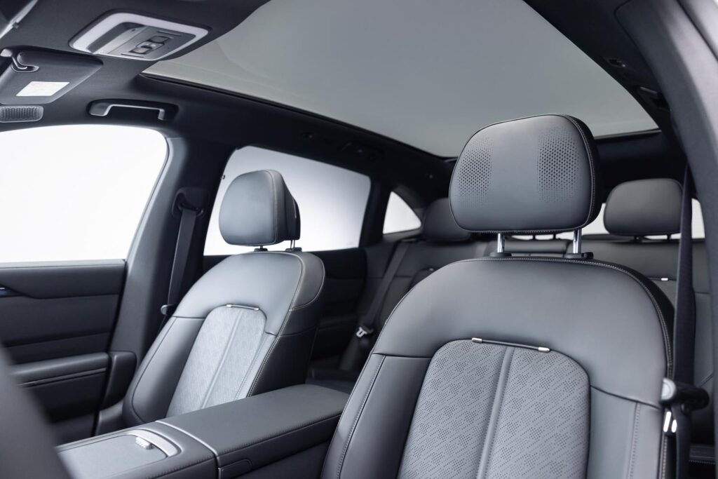 LadiesDrive.World. Zeekr 7X: Ein Schiff kam angesegelt