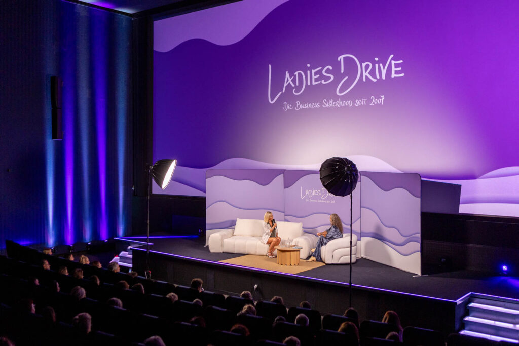 Yvonne (Yvi) Waldraff beim Ladies Drive Bargespräche 81 in Zürich