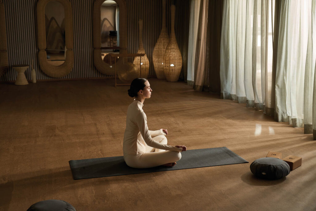 Yogaraum im Mount Med Resort in der Tiroler Wildschönau.