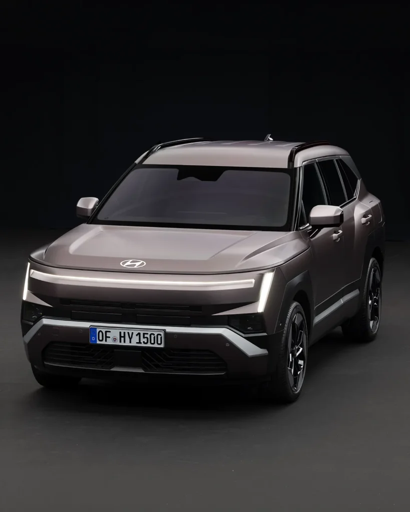 Front view of the all-new Hyundai TUCSON